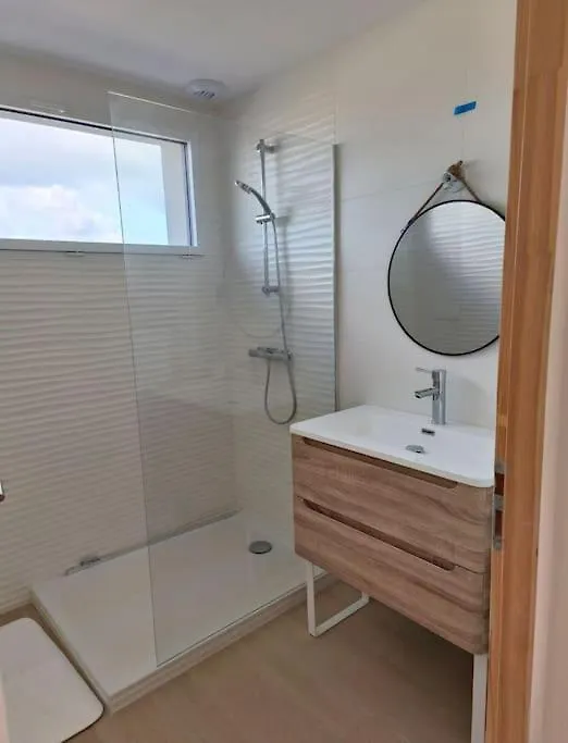 Maison Moderne Et Lumineuse A 5 Minutes A Pied Des Plages Landunvez 別荘